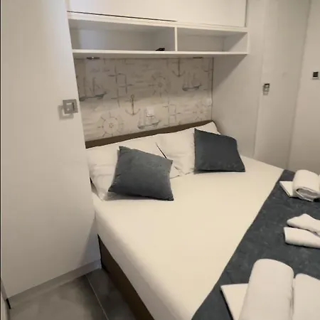 Apartment Mandy